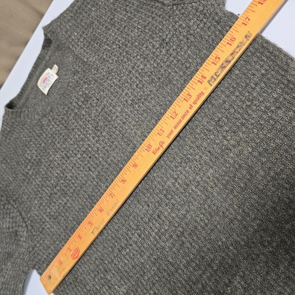 Faherty Sweater Mens Small Green Long Sleeve Crew Neck Wool Cashmere READ - Picture 9 of 12